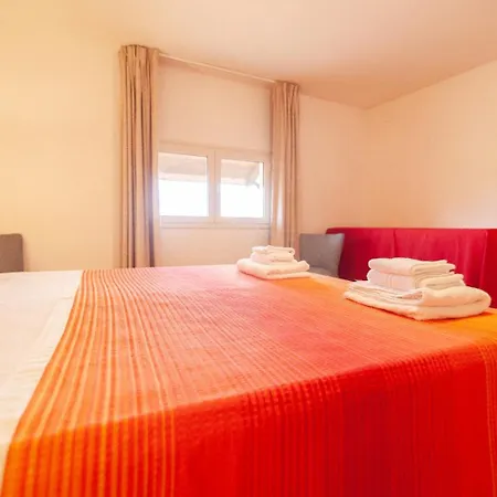 Tra Lecce E Mare Carmiano (Apulia)